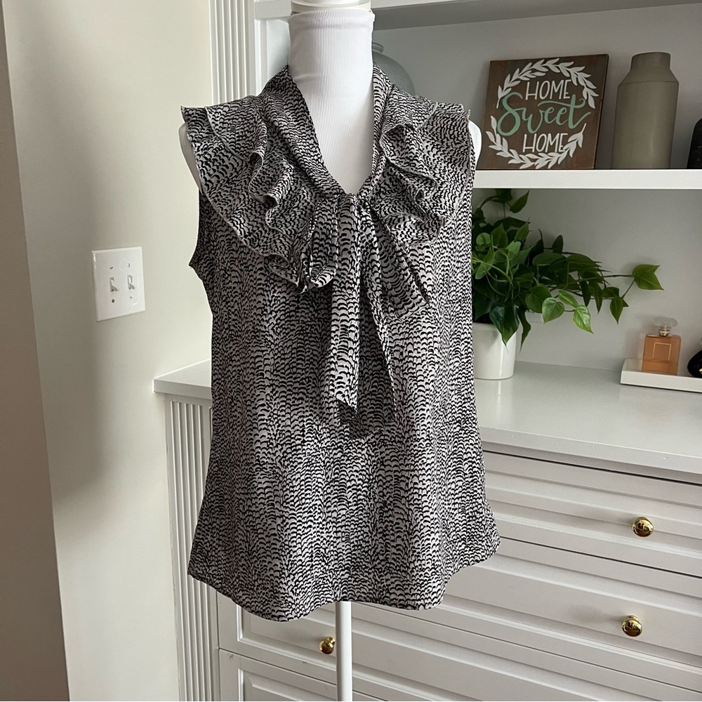 Ann Taylor Loft Black & Gray Tie Front Blouse Size Medium